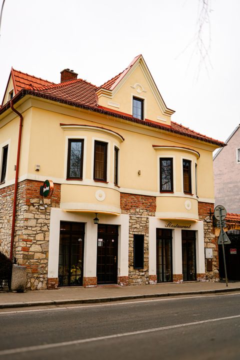 Будівля ресторану CITADELA в Hostivice